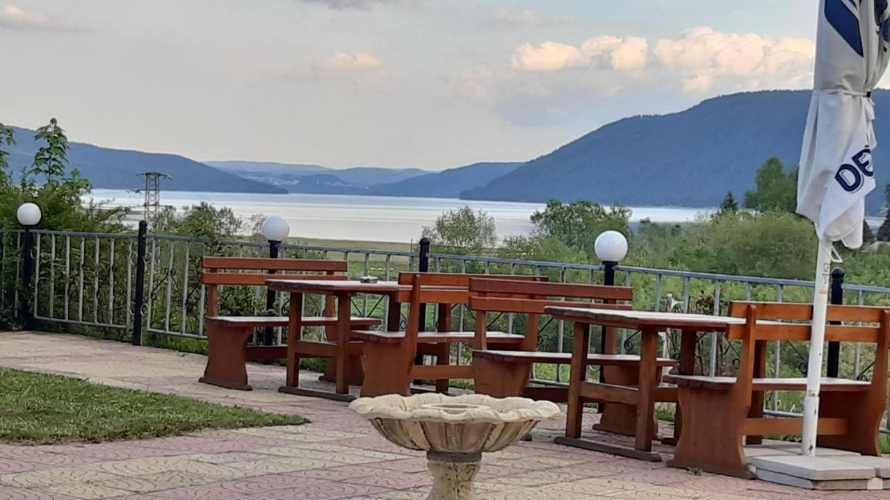 Family Hotel Panorama 瑟尔尼察 外观 照片
