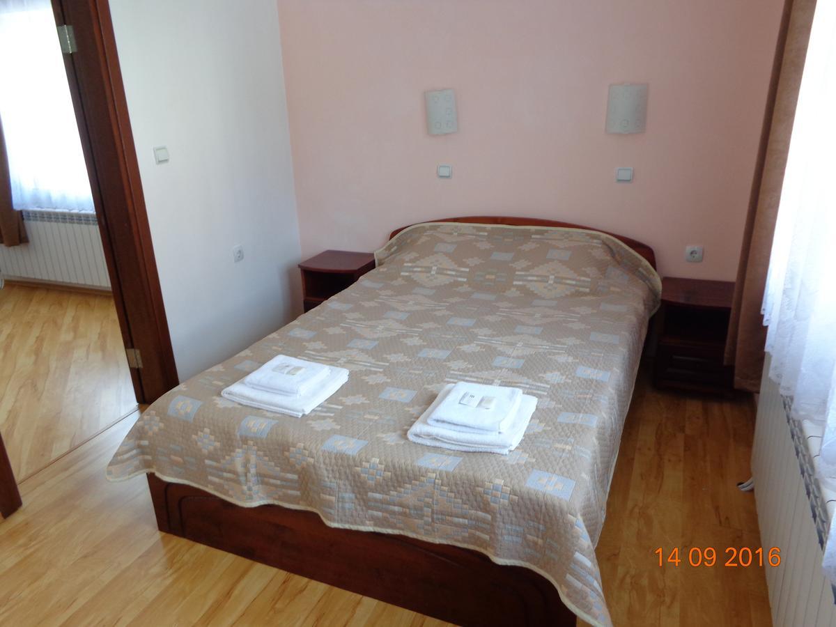 Family Hotel Panorama 瑟尔尼察 外观 照片